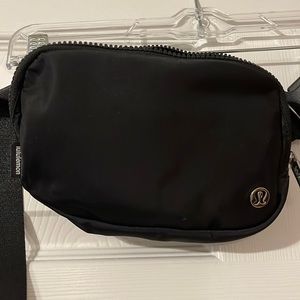 Lululemon Authentic Everywhere Belt Bag.